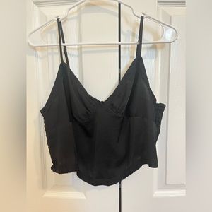 Black cropped tank